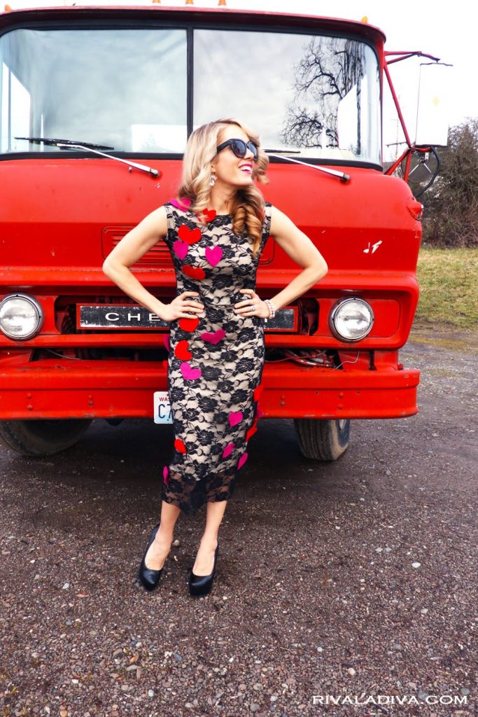Easy Valentine Fashion Tutorial on RivaLaDiva.com